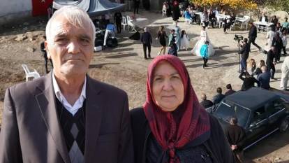 Hacca gidemeyen yaşlı çift, gençlerin hayalini gerçekleştirdi!