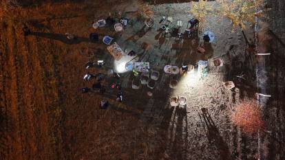 Bağ evinde silahlı eğlence! Müdahale eden polise saldırdılar: 23 kişi gözaltına alındı