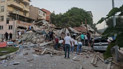 Balıkesir'de 6.1 büyüklüğünde deprem! İstanbul, İzmir ve çevre iller de sallandı