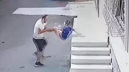 Adana Valiliği duyurdu: Küçük çocuğu darp eden şüpheli yakalandı