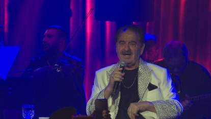 İmparator 50 yıl sonra ilk kez o kentte şarkılarını söyledi