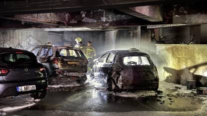Kahramanmaraş’ta kapalı otoparkta korku dolu anlar: Alevler üç aracı sardı, bina tahliye edildi!