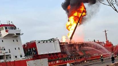 Ukrayna'da Türk gemisi vuruldu!