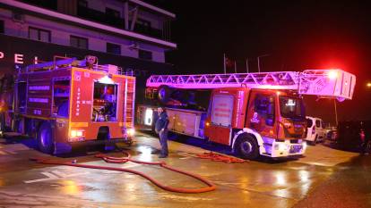 Hatay'da 7 katlı binada yangın faciası: 2 ölü 14 yaralı