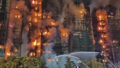 Hong Kong'da faciaya yol açan yangın! 36 kişi hayatını kaybetti, yüzlerce kişi tahliye edildi