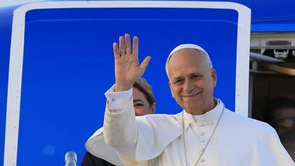 Tarihi ziyaret: Papa 14. Leo Türkiye'de! Cumhurbaşkanı Erdoğan resmi törenle karşıladı