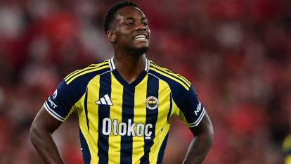 UEFA'dan Jhon Duran'a 2 maç ceza