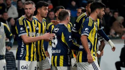 Fenerbahçe zirve yarışında ağır yaralı: RAMS Başakşehir: 1 - Fenerbahçe: 1