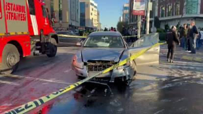 Şişli'de dehşet anları: Kontrolden çıkan araç yayalara daldı! Çok sayıda yaralı var