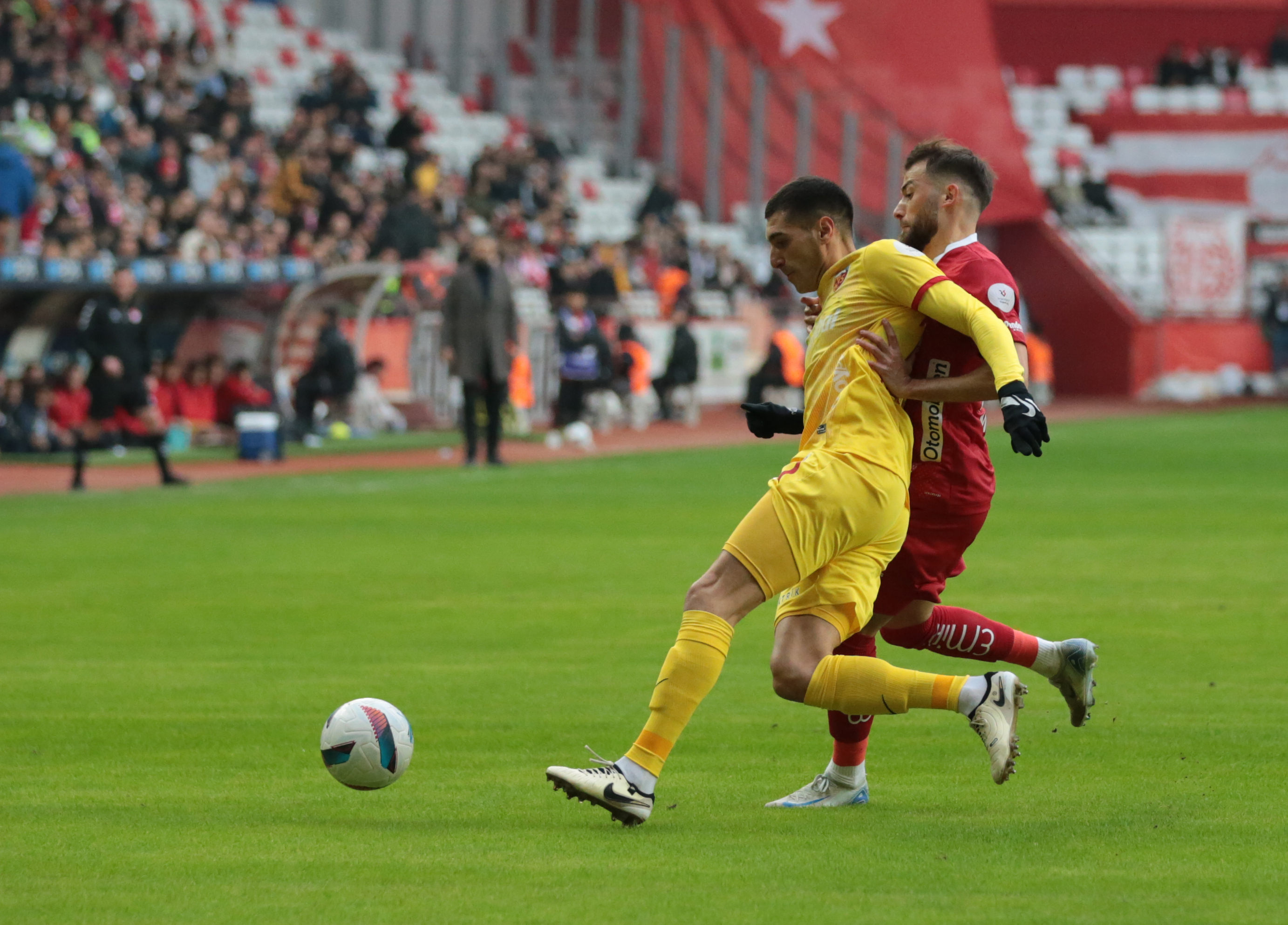 aa-20241215-36492116-36492107-onvo-antalyaspor-bellona-kayserispor.jpg