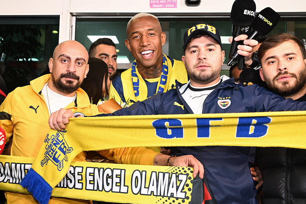 aa-20250127-36881405-36881404-fenerbahcenin-transferi-icin-anlasmaya-vardigi-talisca-istanbula-geldi.jpg