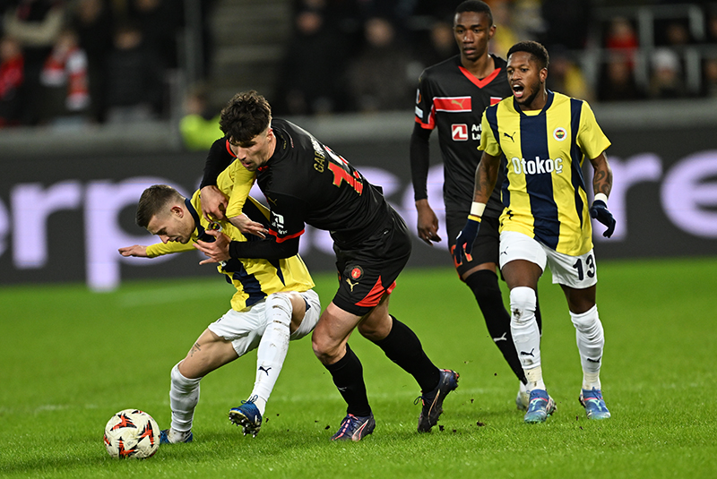 aa-20250130-36913326-36913322-midtjylland-fenerbahce.jpg