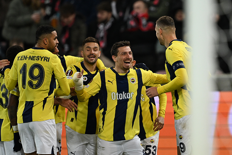 aa-20250130-36913689-36913680-midtjylland-fenerbahce.jpg