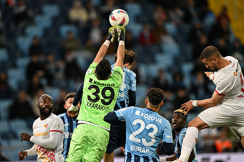 aa-20250404-37538049-37538040-adana-demirspor-bellona-kayserispor.jpg