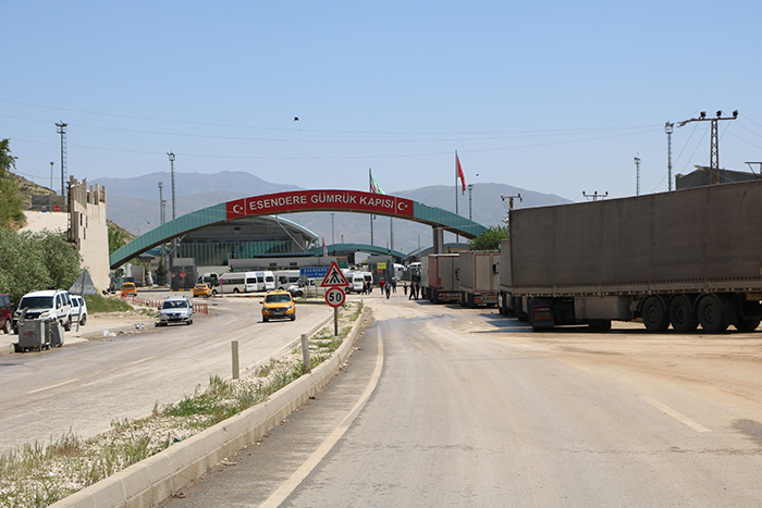 turkiye-iran-sinirinda-3-kilometrelik-ti-728874-215393.jpg