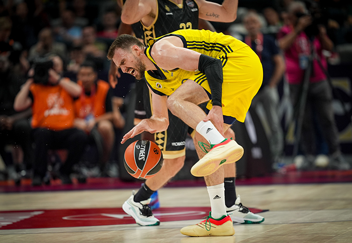 aa-20250525-38080520-38080511-basketbol-thy-avrupa-ligi-dortlu-finali-fenerbahce-beko-monaco.jpg