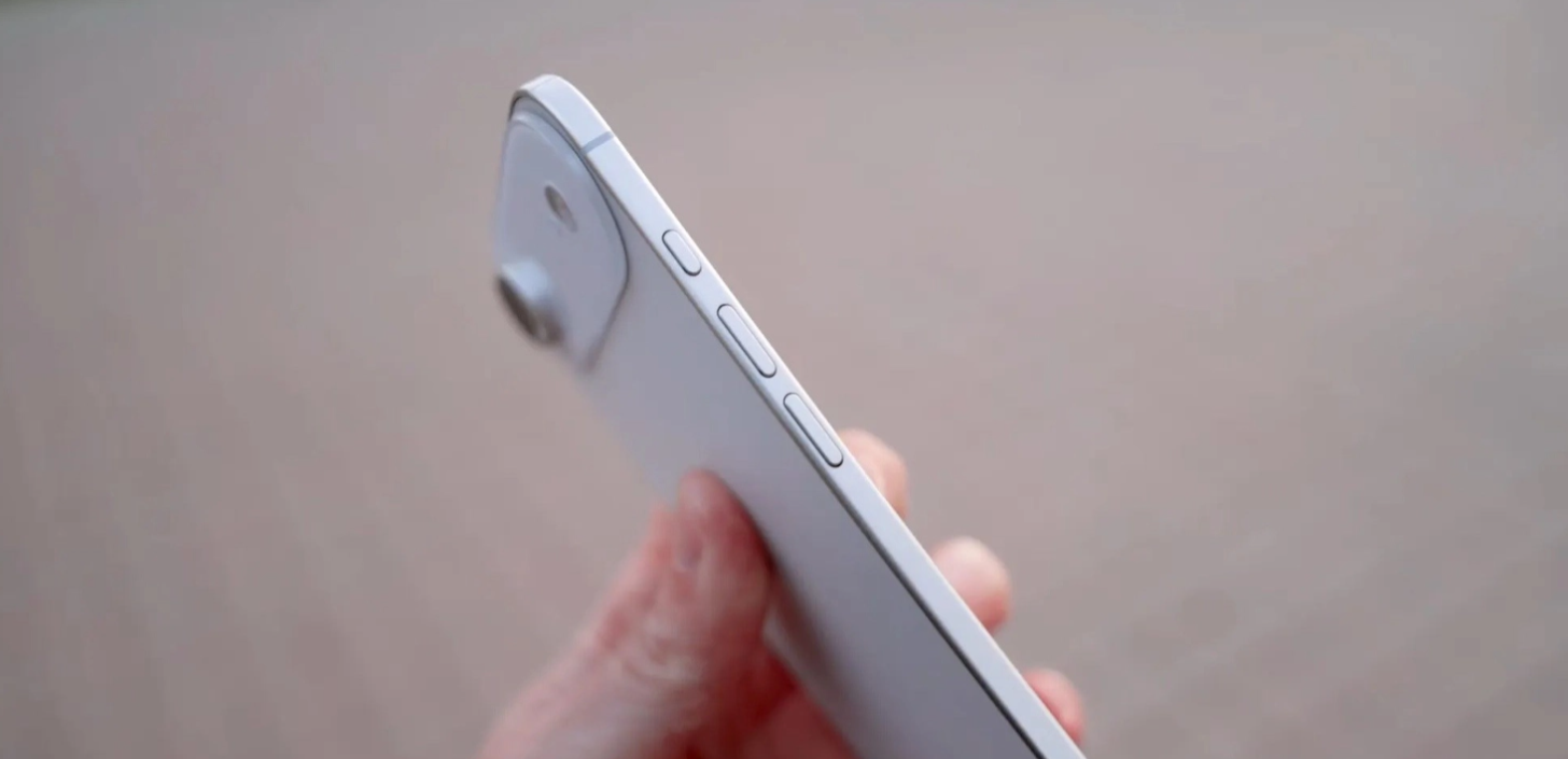 iphone-17-air-apple.png