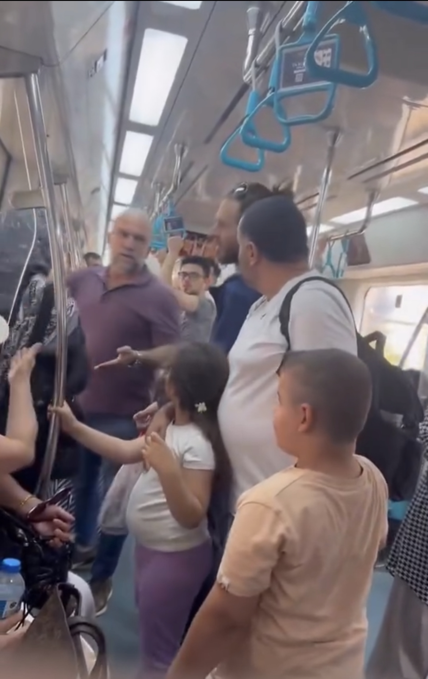 istanbul-maltepede-marmaray-duraginda-c-742475-219217.jpg