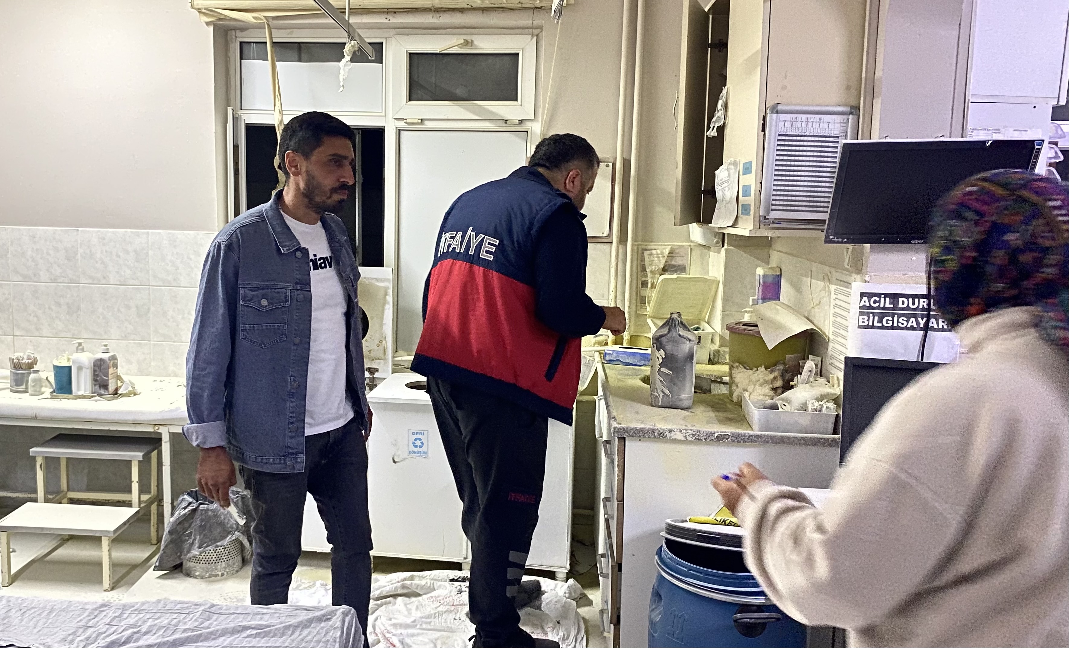 aa-20250601-38157178-38157176-sinopta-hastane-acil-servisindeki-patlamada-bir-hemsire-yaralandi.jpg