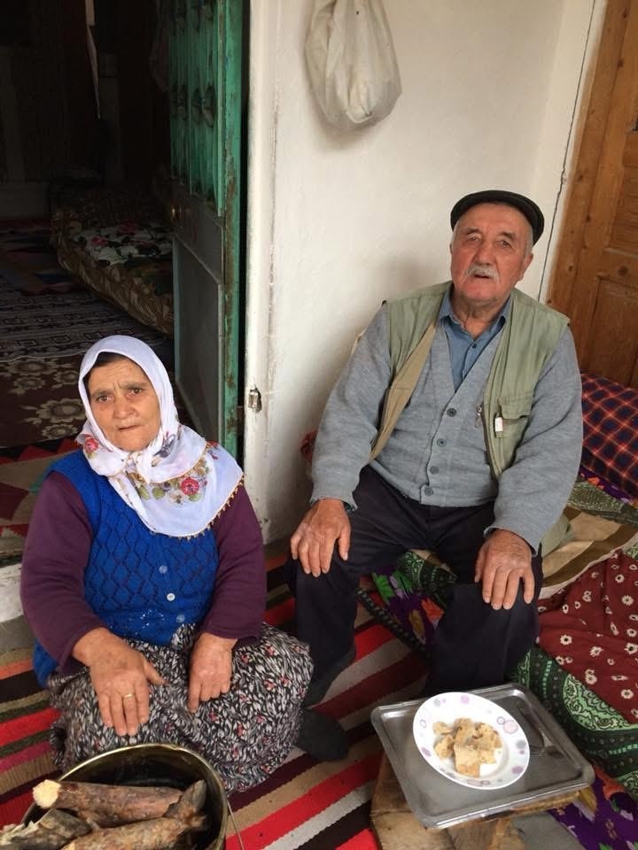 sivasta-devrilen-traktordeki-cift-oldu-747165-220556.jpg