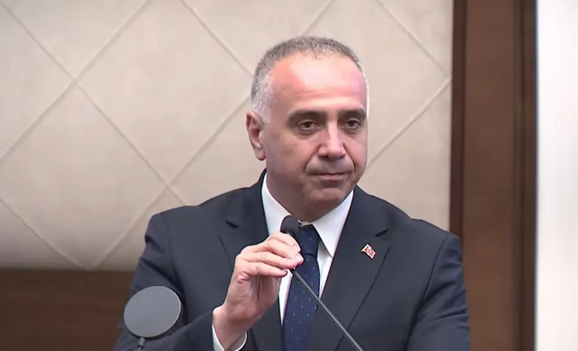 ahmet.png