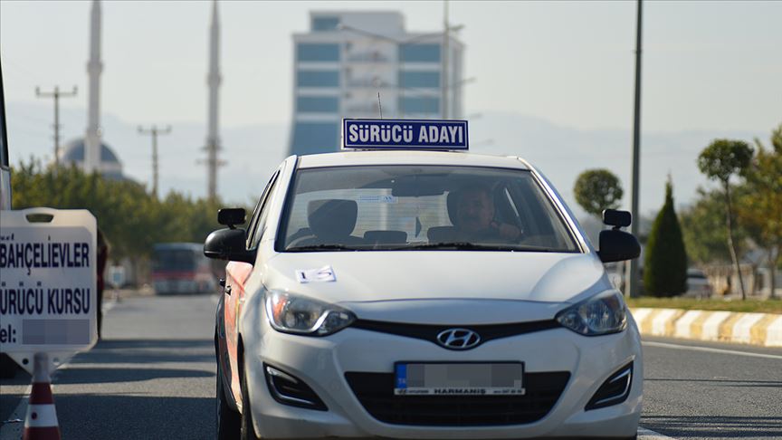 surucu-kursu-arabasi.jpg