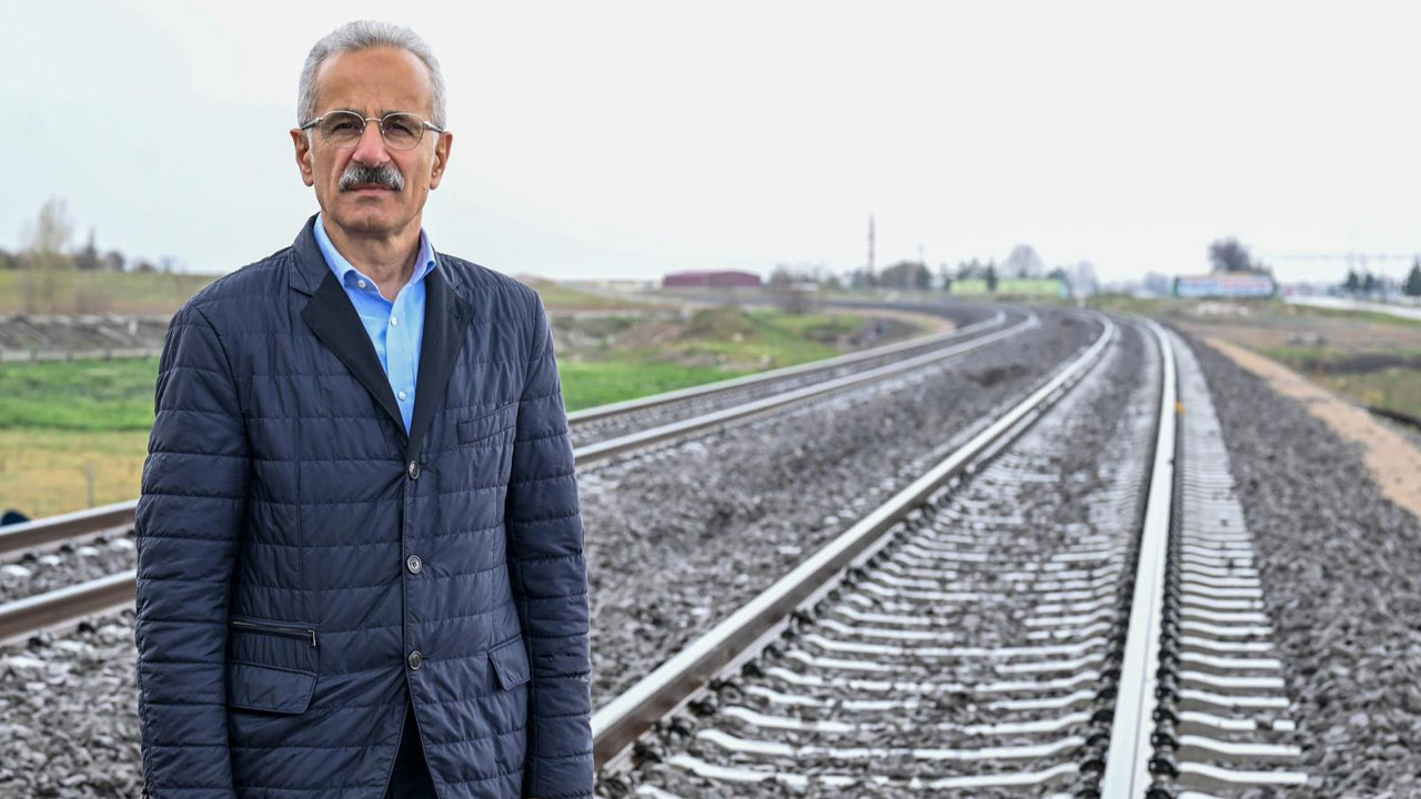 uraloglu.jpg