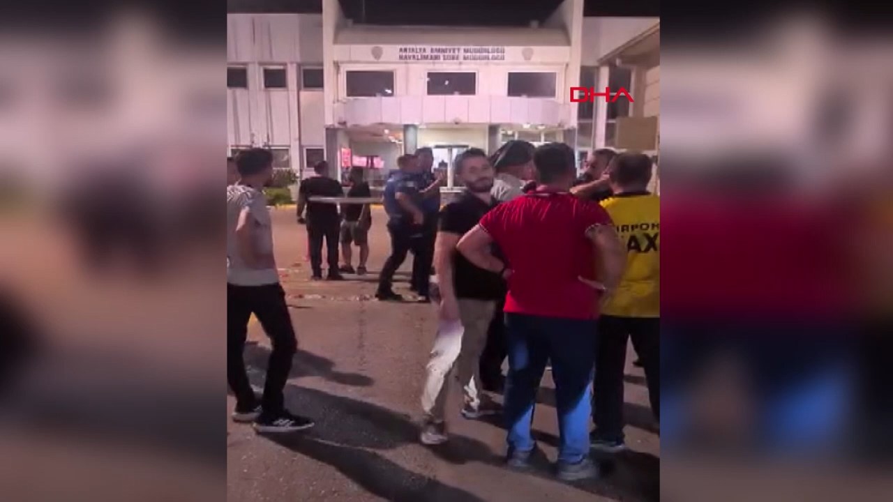 antalya-havalimaninda-taksiciler-is-bir-766112-226156-mp4-snapshot-00-40-800.jpg
