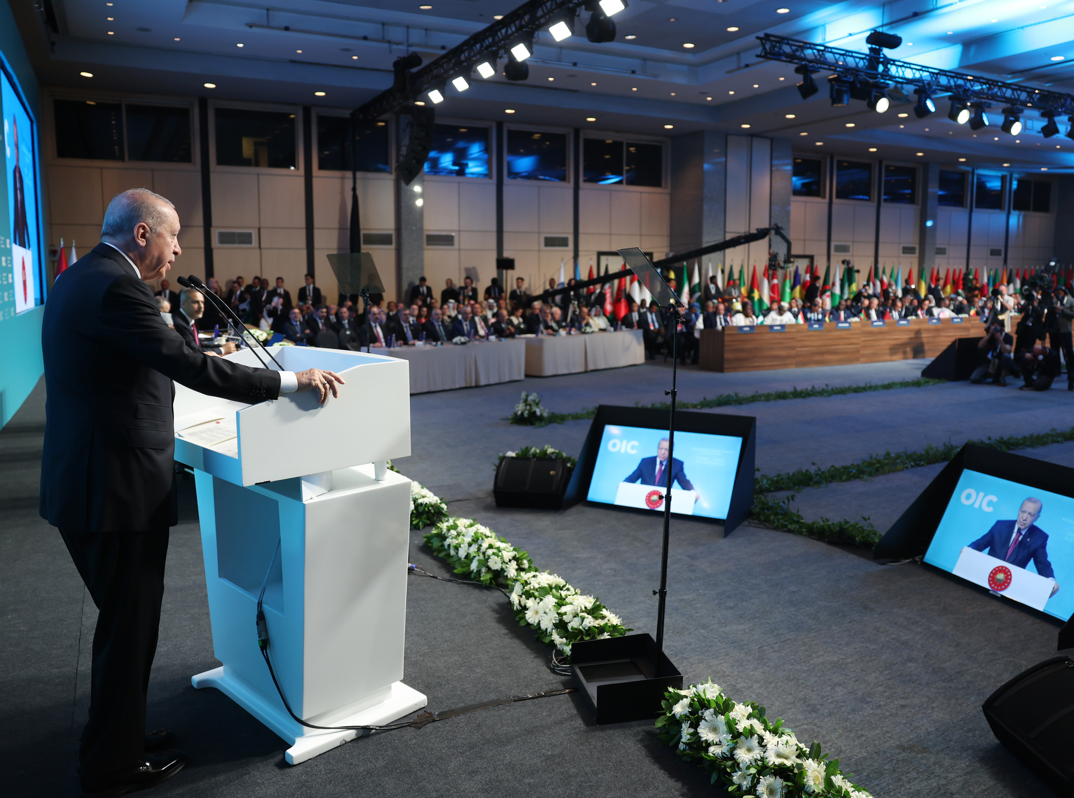 aa-20250621-38344869-38344863-islam-isbirligi-teskilati-iit-51-disisleri-bakanlari-konseyi-toplantisi.jpg