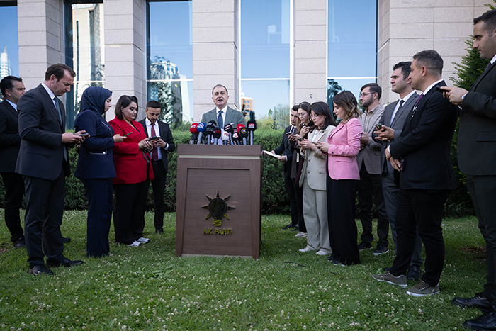 aa-20250623-38365875-38365863-ak-parti-sozcusu-ve-genel-baskan-yardimcisi-omer-celik.jpg