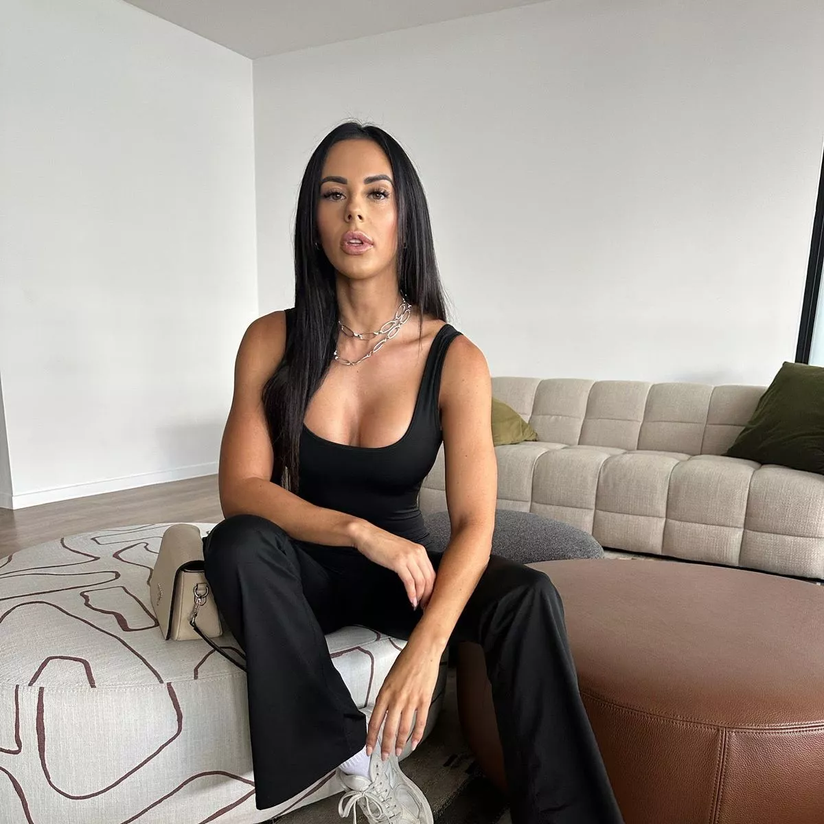 alicia-davis-jpg.webp