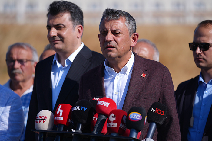 aa-20250625-38387634-38387633-chp-genel-baskani-ozel-marmara-cezaevinde-tutuklu-bulunan-imamoglunu-ziyaret-etti.jpg