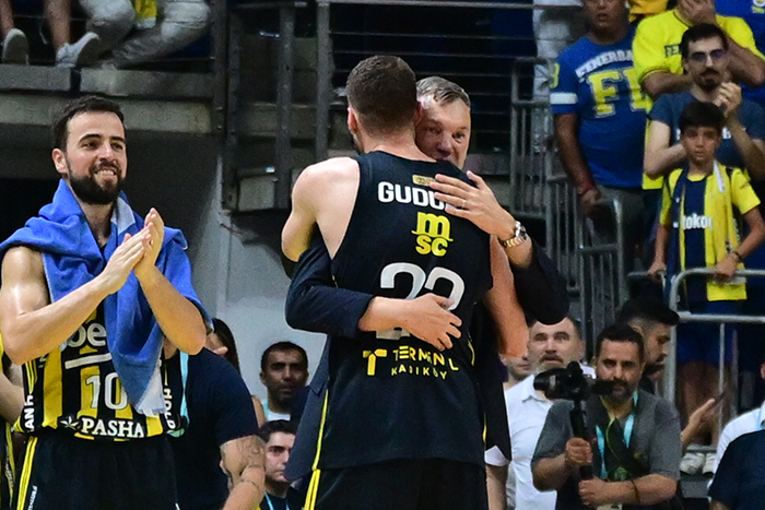 aa-20250625-38388406-38388405-fenerbahce-beko-besiktas-fibabanka.jpg