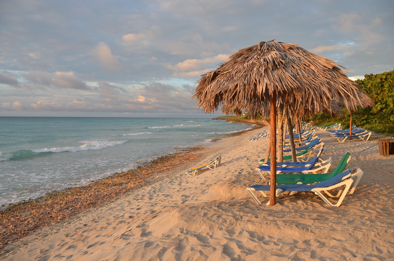 cuba-beach-4153697-1280.jpg