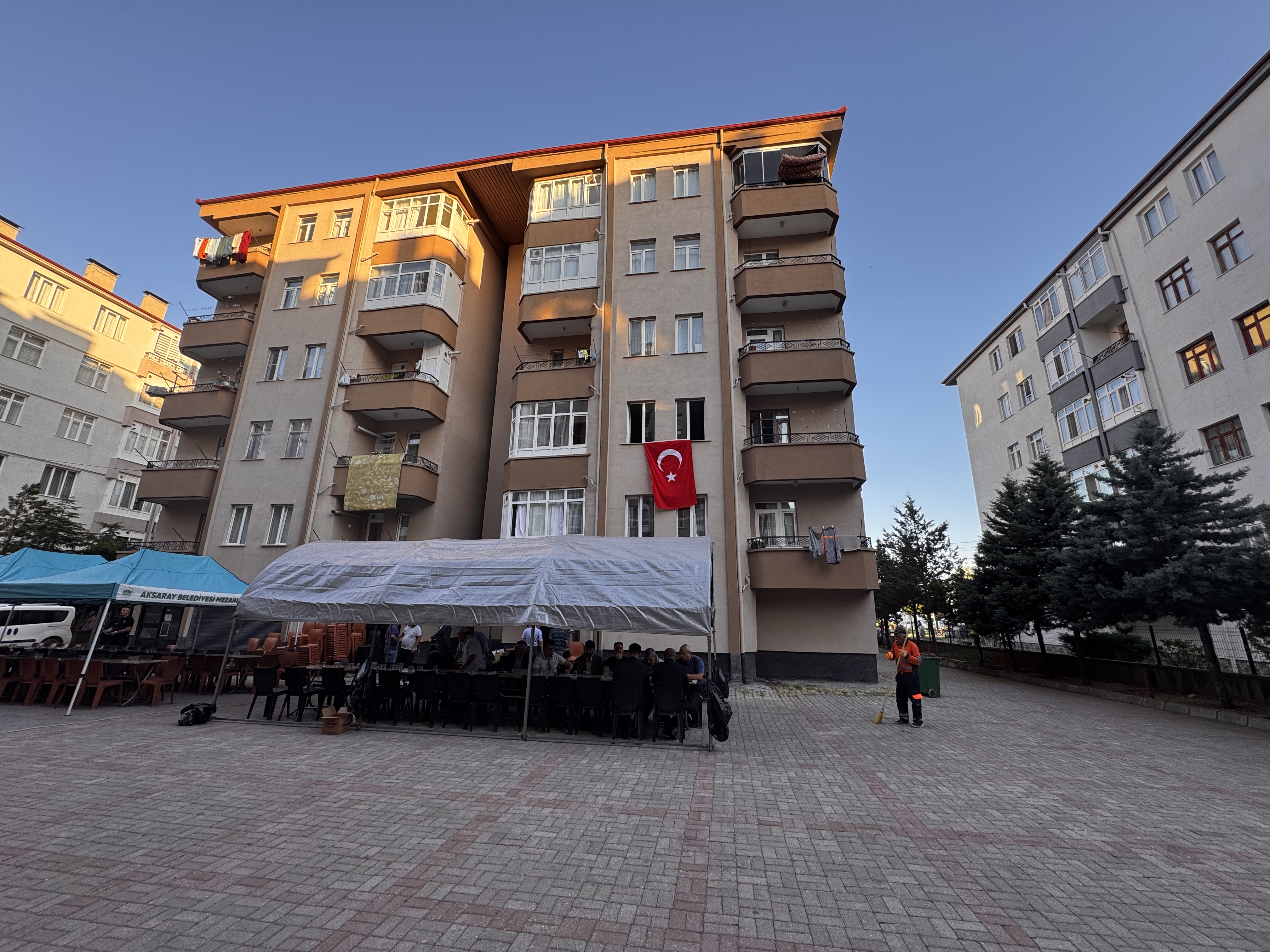 aa-20250706-38488981-38488980-sehit-piyade-sozlesmeli-er-ozkan-ozkanlinin-ailesine-aci-haber-verildi.jpg