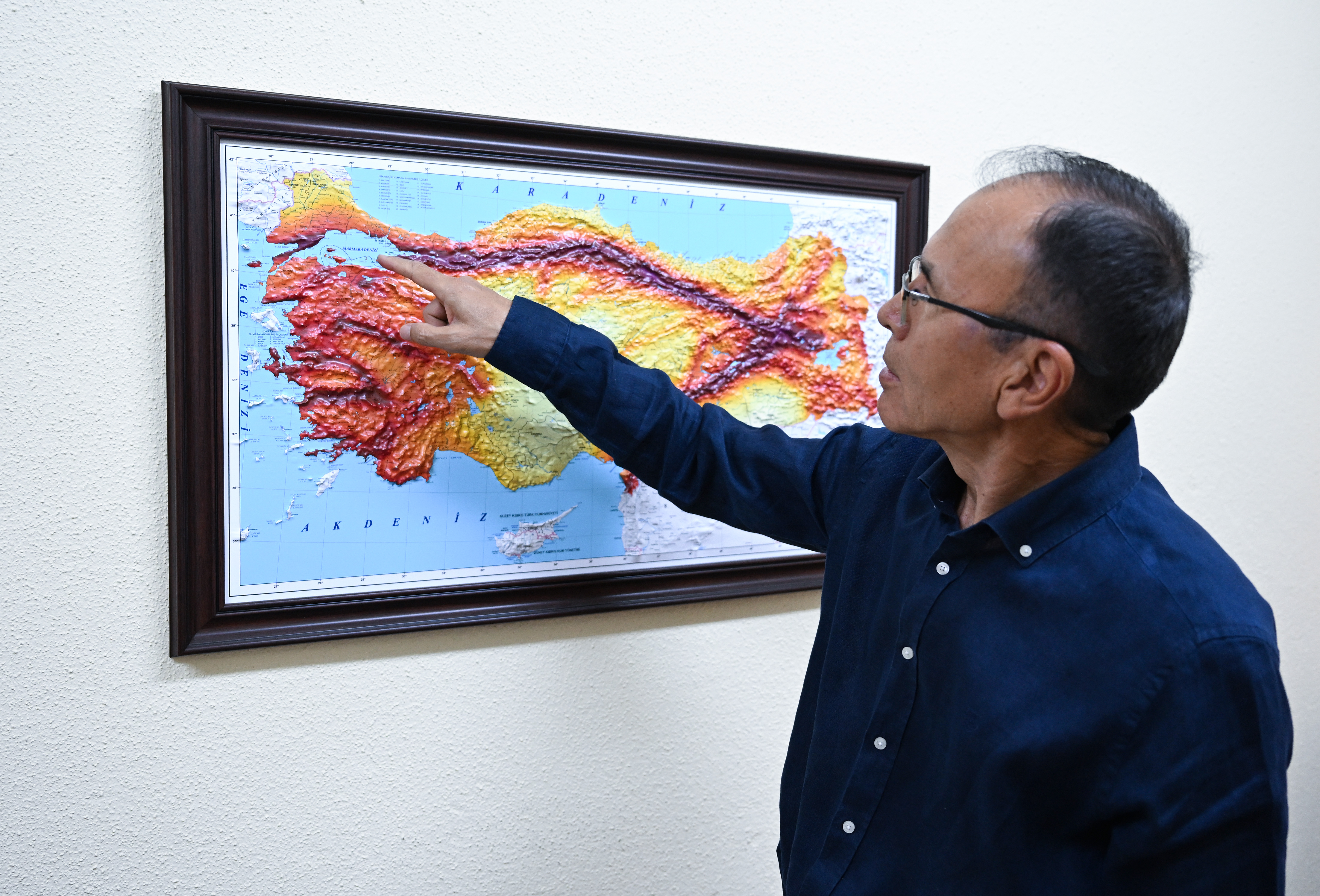 aa-20250709-38511505-38511504-turkiyede-yilin-ilk-yarisinda-saatte-4-deprem-meydana-geldi.jpg