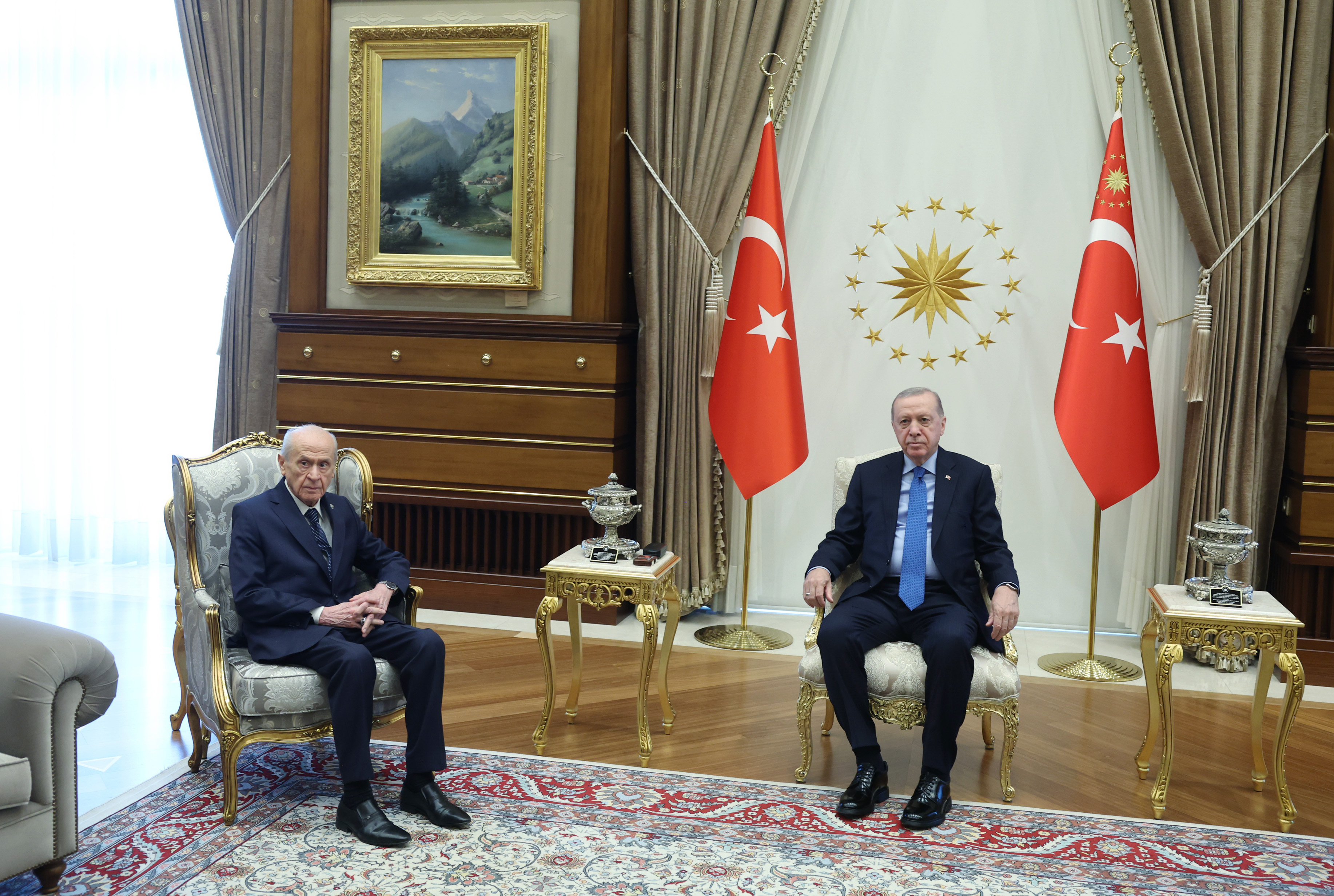 cumhurbaskani-erdogan-bahceliyi-kabul-808781-239489.jpg