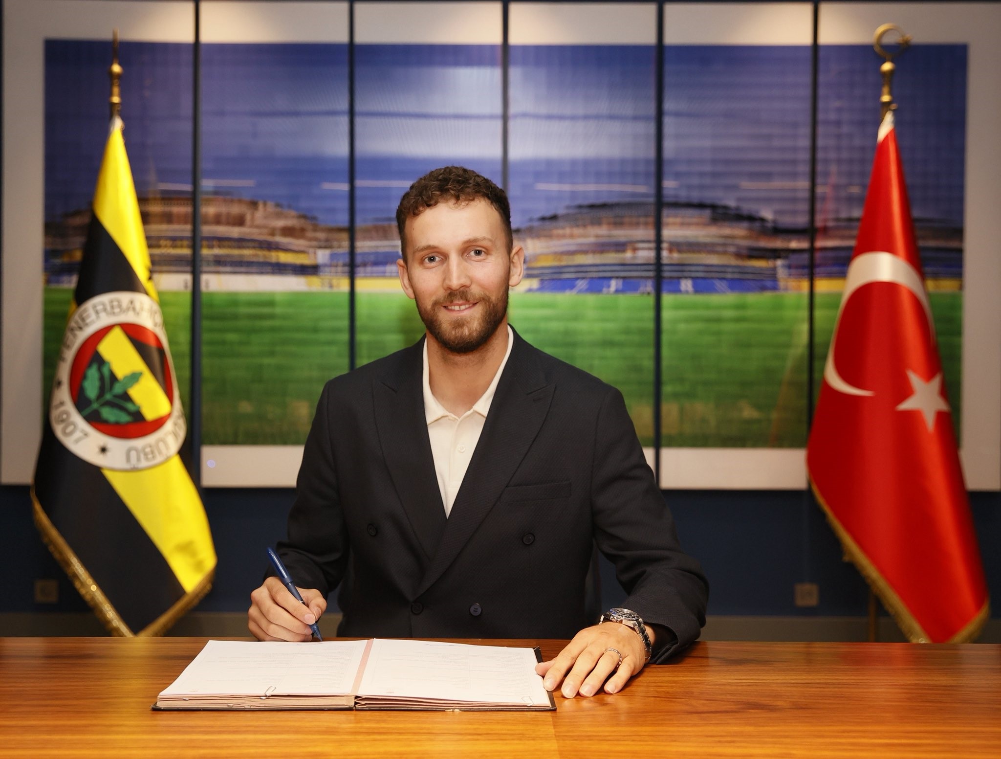 fenerbahce-tarik-cetini-kadrosuna-katt-813731-240982.jpg