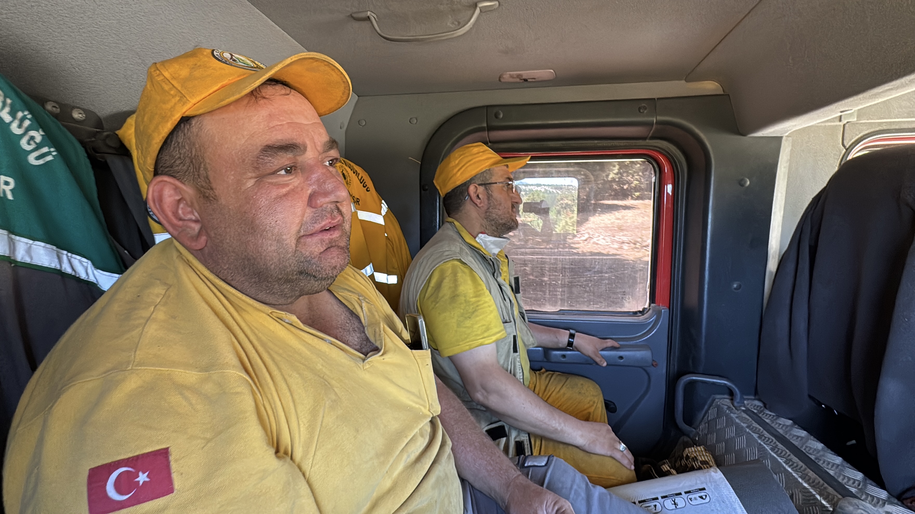 aa-20250723-38638699-38638695-eskisehirdeki-yanginda-alevler-arasinda-kalan-ormancilarin-goruntuleri-ortaya-cikti.jpg