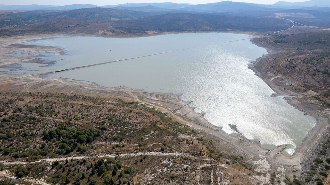 cesmede-zorunlu-su-kesintisi-basliyor-830704-246175.jpg
