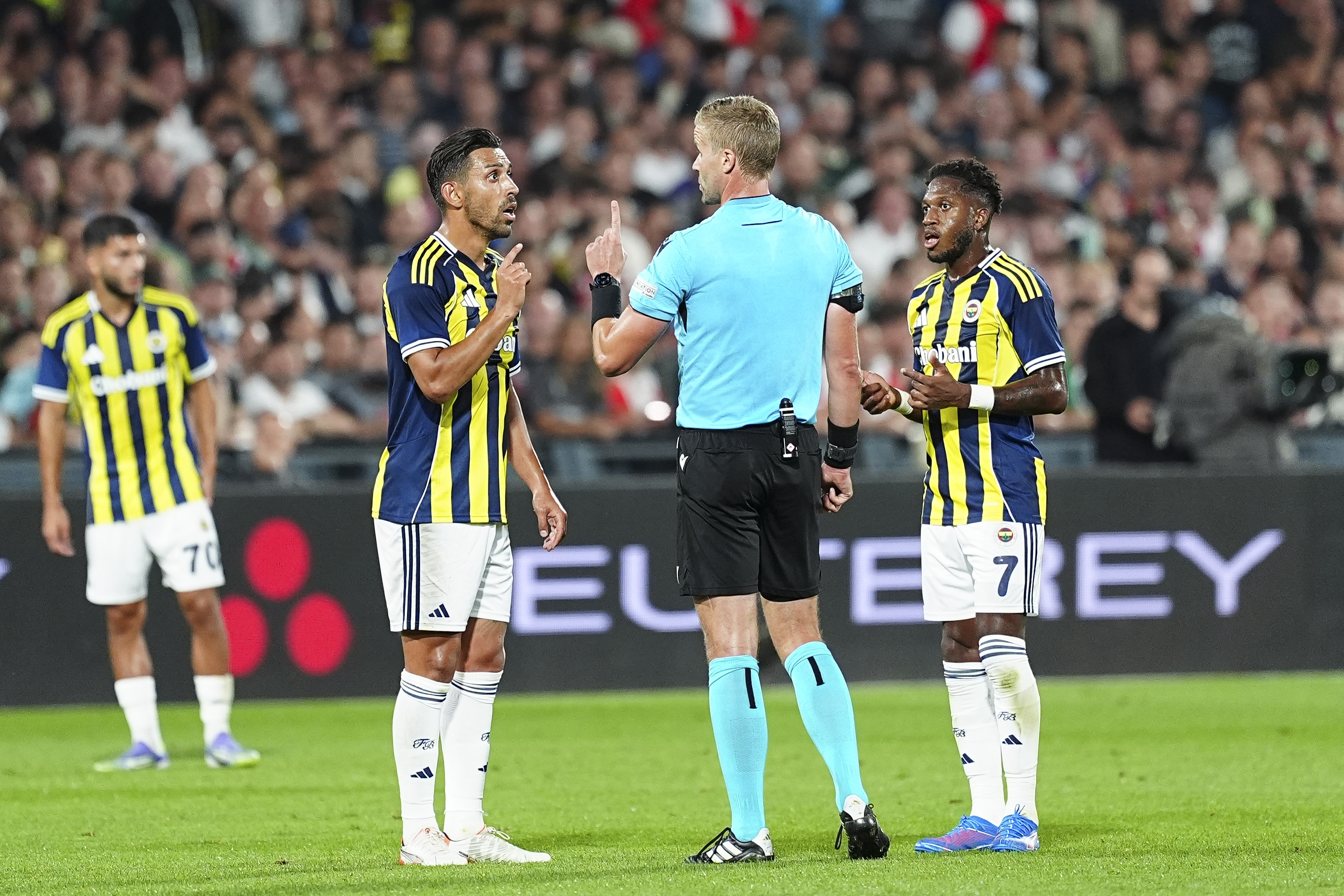 aa-20250806-38762590-38762589-feyenoord-fenerbahce.jpg