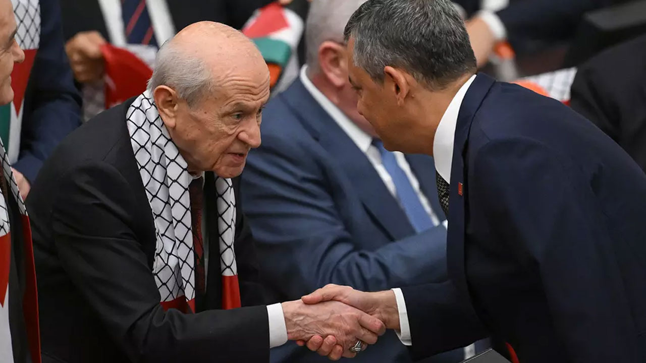 bahceli-ozgur-ozel.jpg