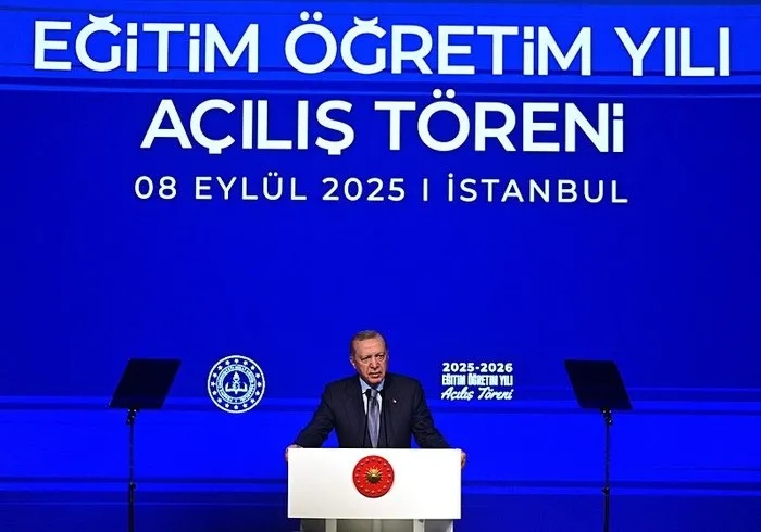 0x0-baskan-erdogandan-egitim-ogretim-yili-acilisinda-genclere-net-mesaj-turkiye-yuzyilini-sizler-hayata-gecireceks-1757324686521.jpg