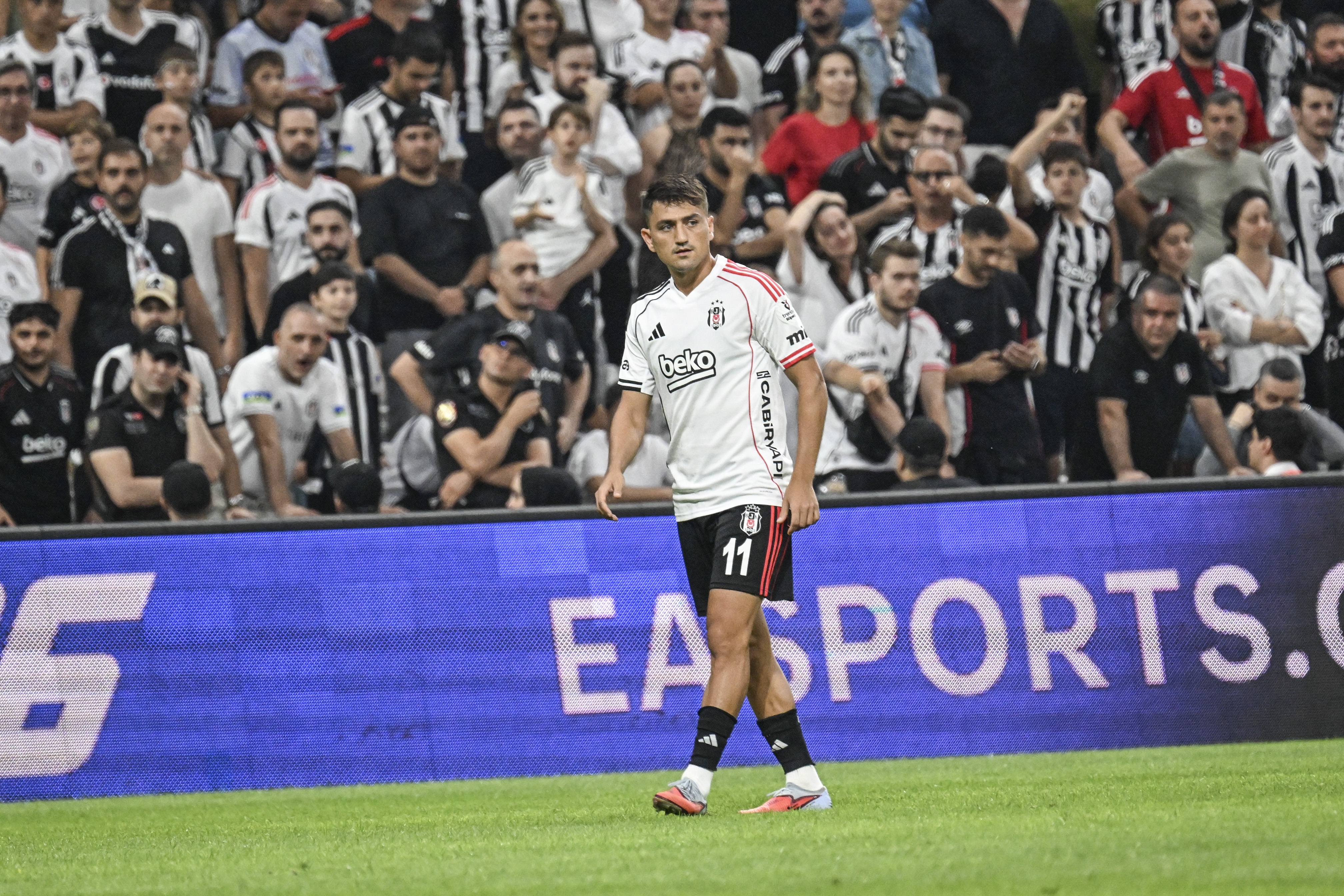 aa-20250913-39106579-39106577-besiktas-rams-basaksehir.jpg