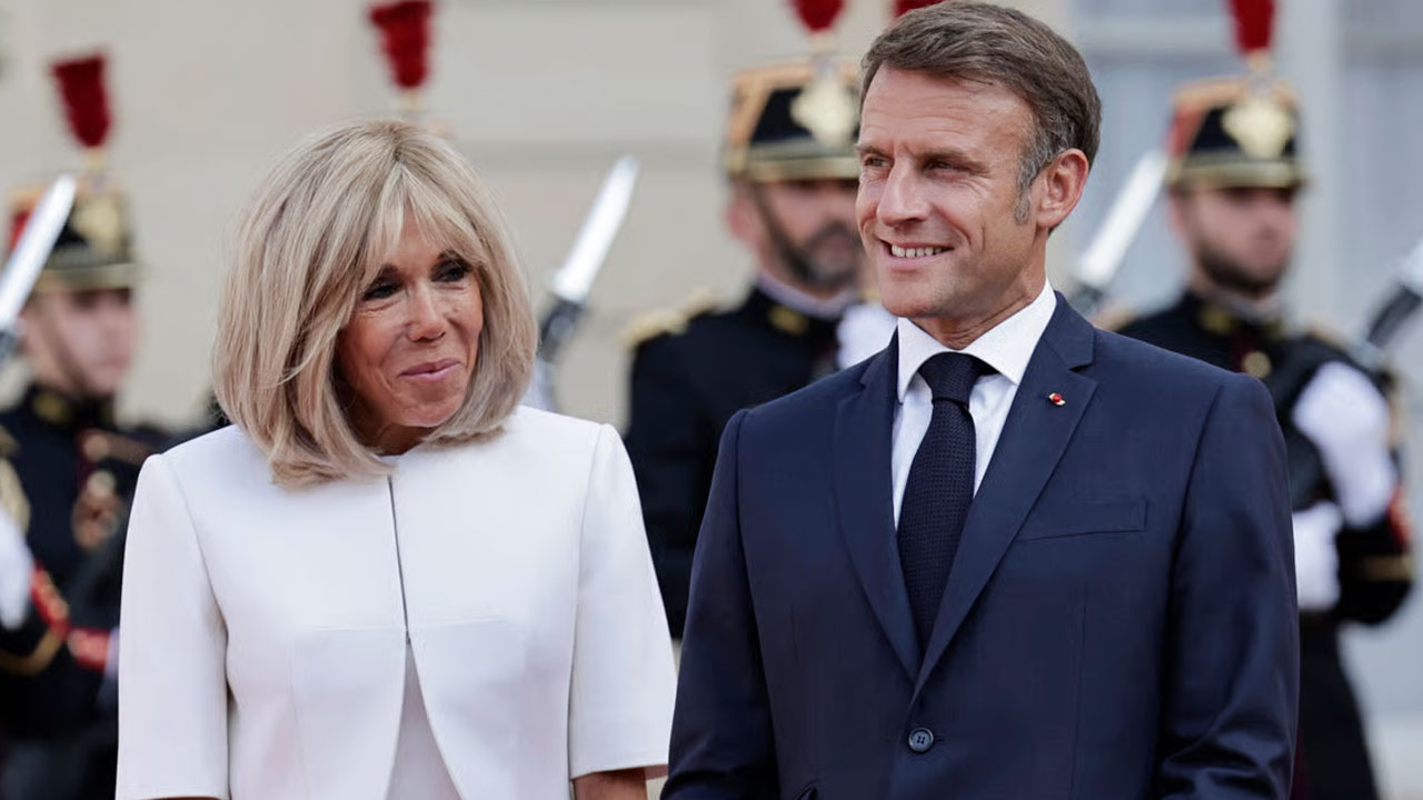 macron.jpg