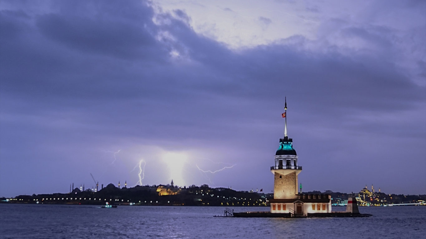 aa-20251025-39513511-39513504-istanbulda-saganak-etkili-oluyor.jpg